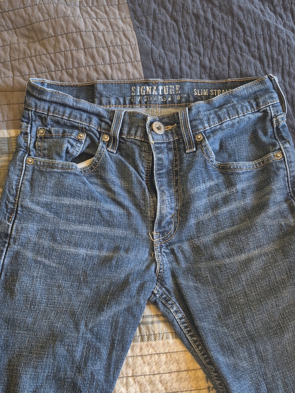 Levi Strauss And Co. Signature Womens Slim Straight Jeans - Medium Blue W29/L30